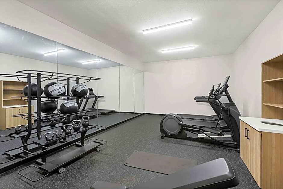 Sonesta Essential La Porte