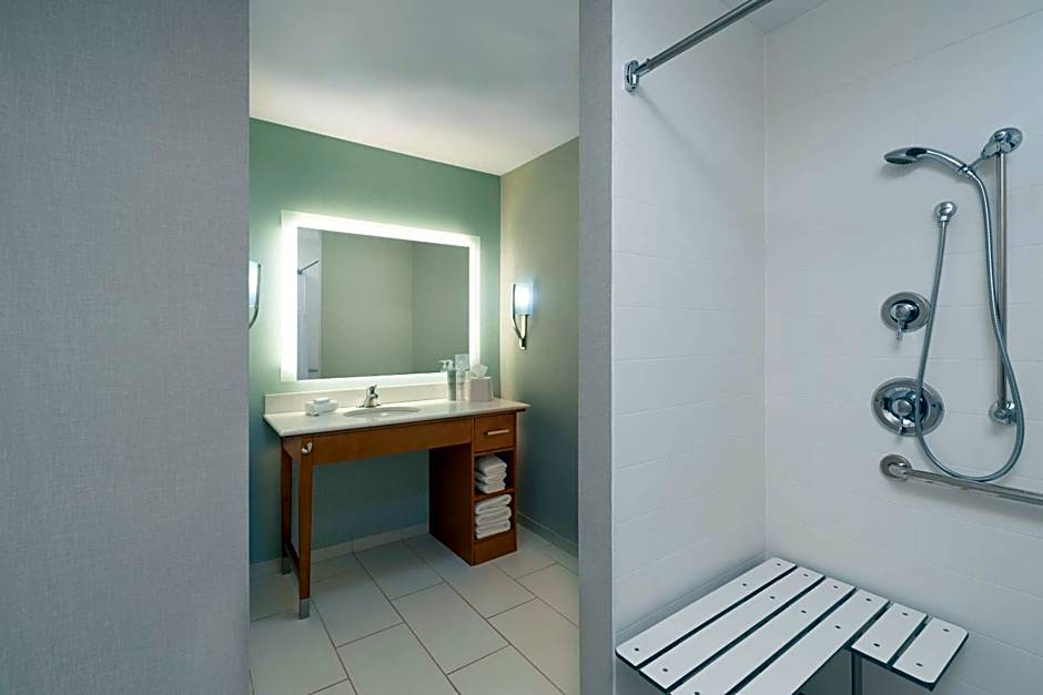 Homewood Suites by Hilton Gateway Hills Nashua