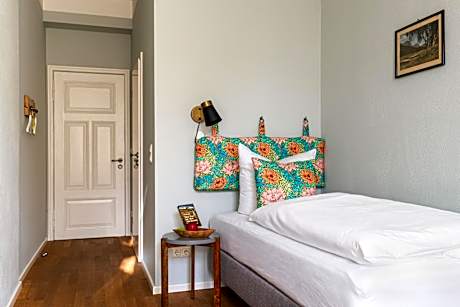 Single Room with Garden View