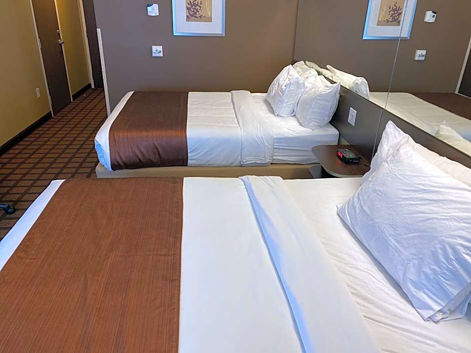Microtel Inn & Suites by Wyndham Timmins