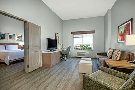 One-Bedroom King Room-Hearing Access
