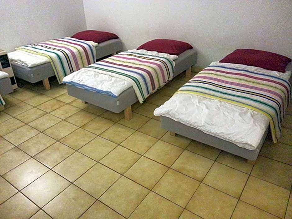 Green Country Hostel