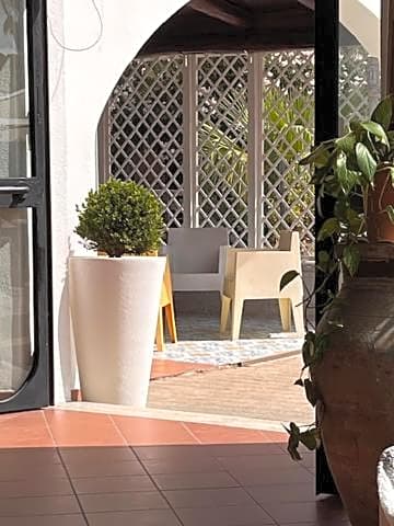 Il Caimano B & B, con piscina dal 13 Luglio al 31 Agosto