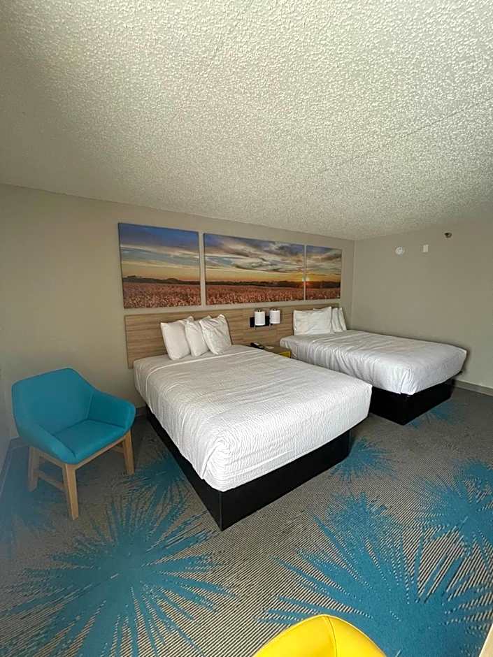 Days Inn by Wyndham Mandan Bismarck Area