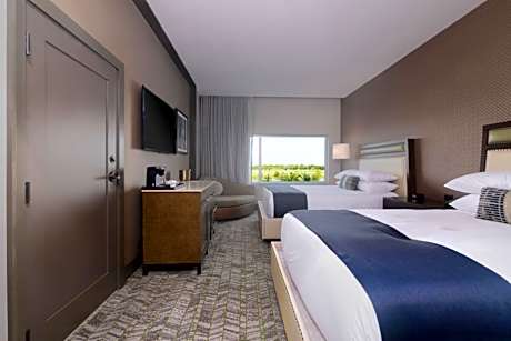 Deluxe Queen Room with Two Queen Beds