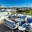 Bay Shores Peninsula Hotel