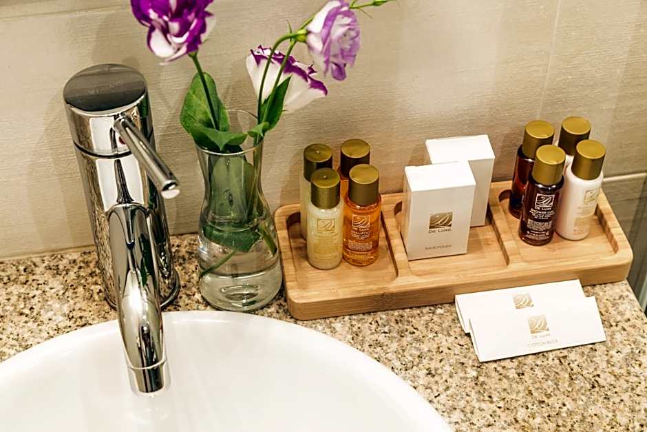 City Avenue Hotel by HMG