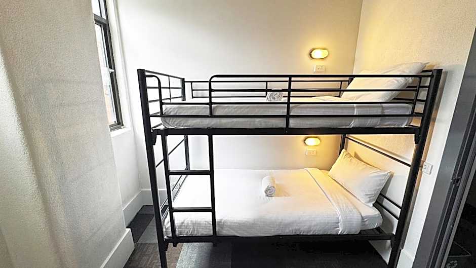YHA Melbourne Central