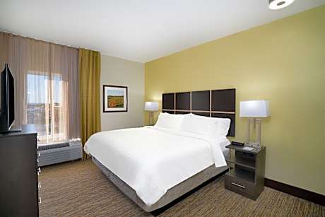 1 King Bed One Bedroom Suite W Sofa Bed