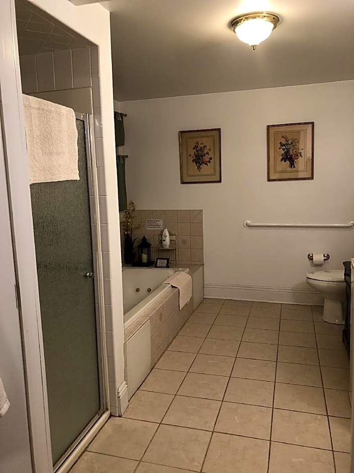 Alpine Haus Bed & Breakfast Inn