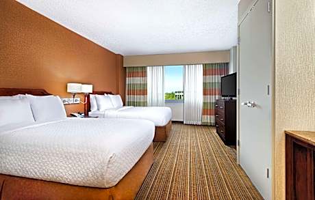 2 Room Premium Suite - 2 Dbl Beds -Nonsmoking