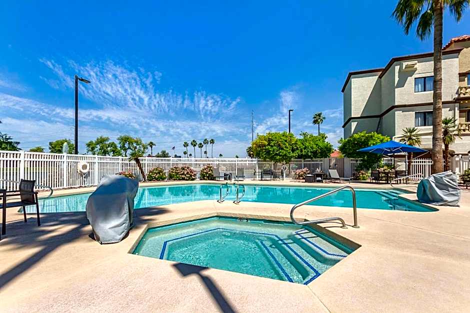 Windmill Suites Surprise - Phoenix, Ascend Hotel Collection