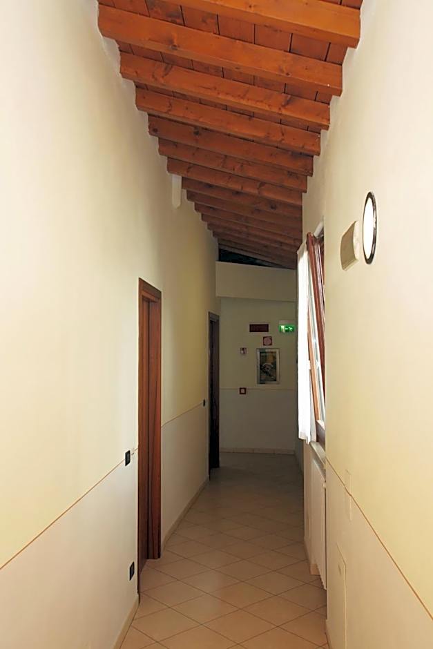 Hotel Mantegna Stazione, MantegnaHotels