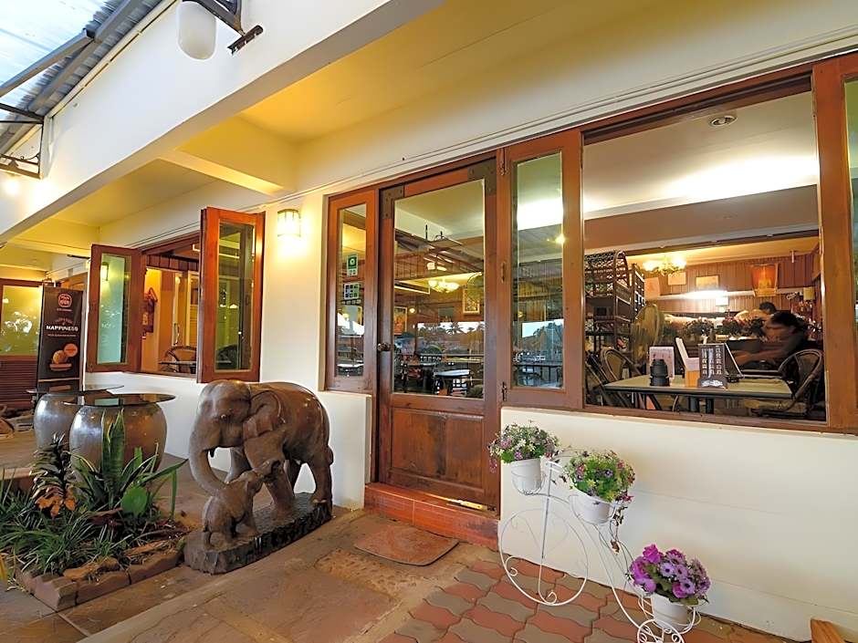 Ban U Thong Accommodations