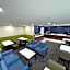 La Quinta Inn & Suites by Wyndham Auburn Worcester