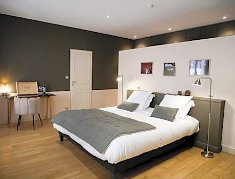 Superior King Suite