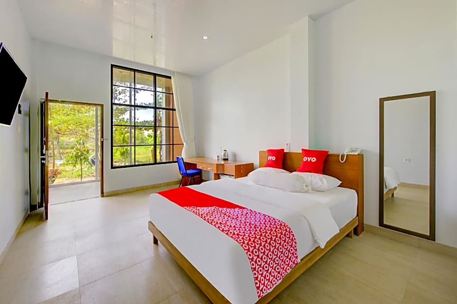 Photo 1 of 20 of Capital O 3840 Java Hotel & Resto