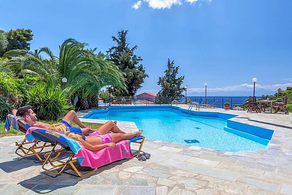 Stafylos Suites & Boutique hotel