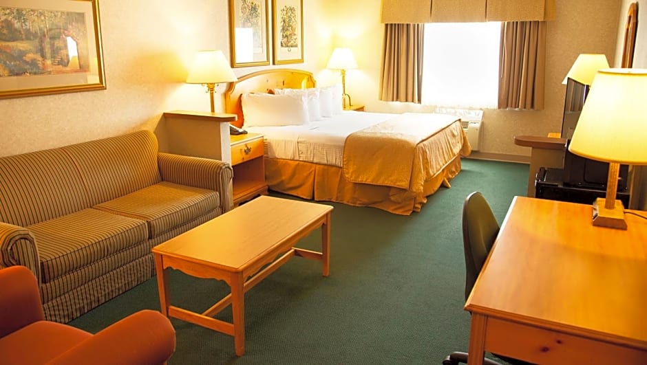 Magnuson Grand Pioneer Inn And Suites