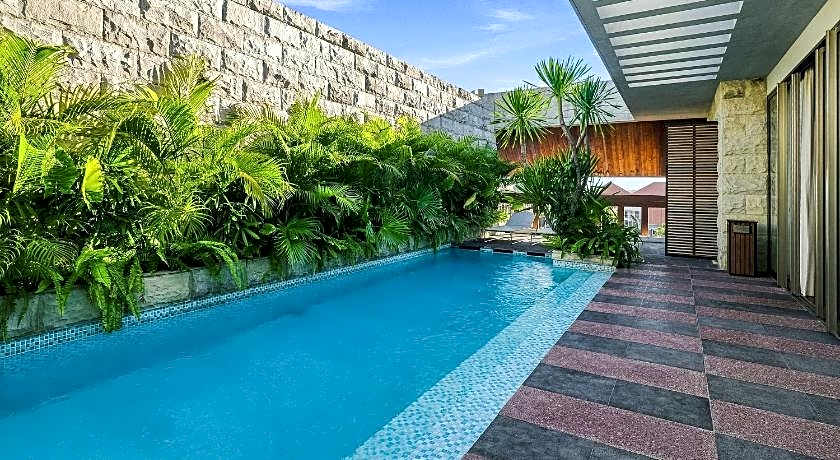 TS SUITES Seminyak Bali