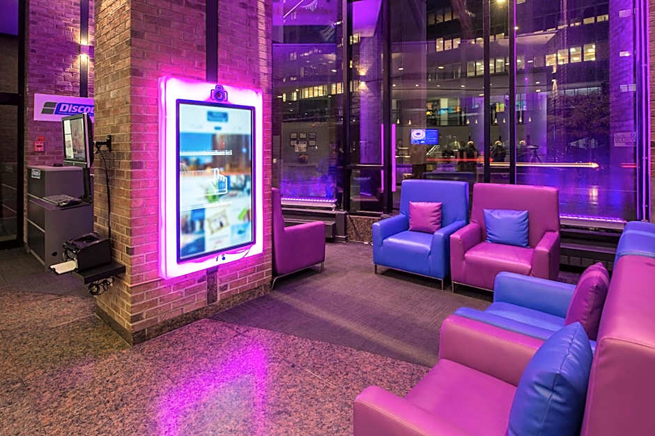 Travelodge by Wyndham Montreal Centre