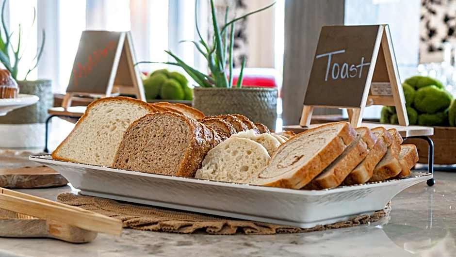 The Chateau at Lake La Quinta