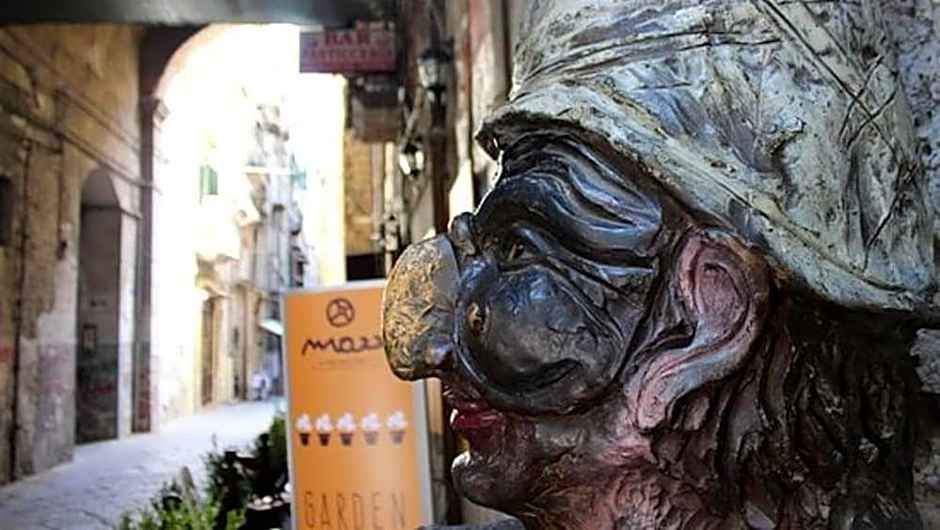 MILUAR - centro storico - lungo la via della Musica
