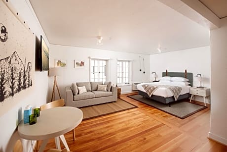 Premium King with Sofa Bed