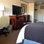 Holiday Hill Inn & Suites