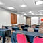 Country Inn & Suites by Radisson, Chambersburg, PA