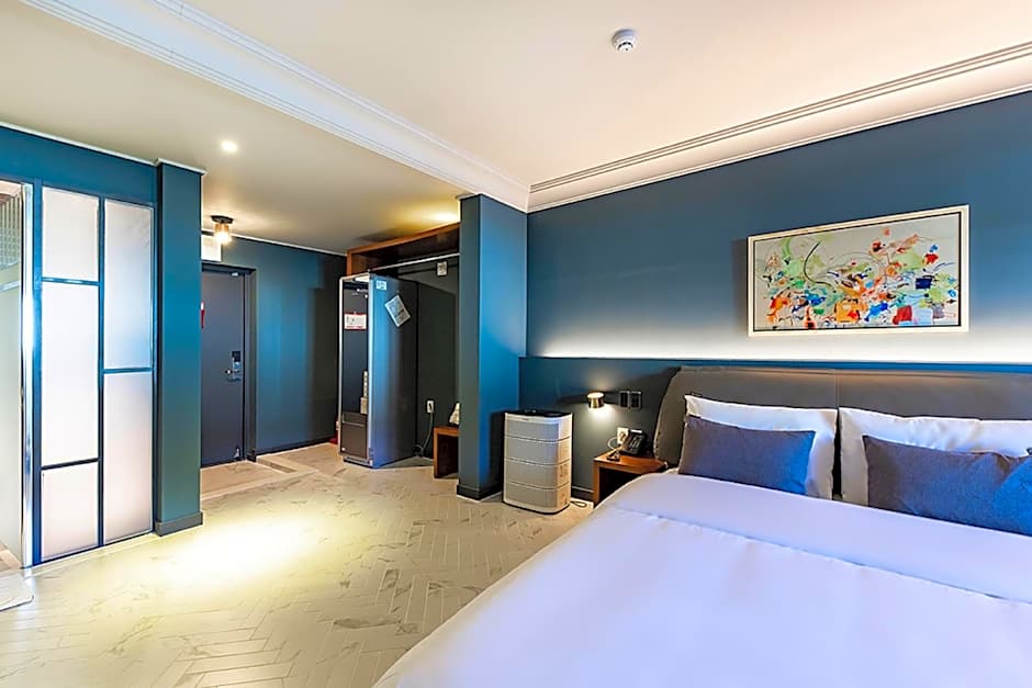 Brown Dot Hotel Gyeongju