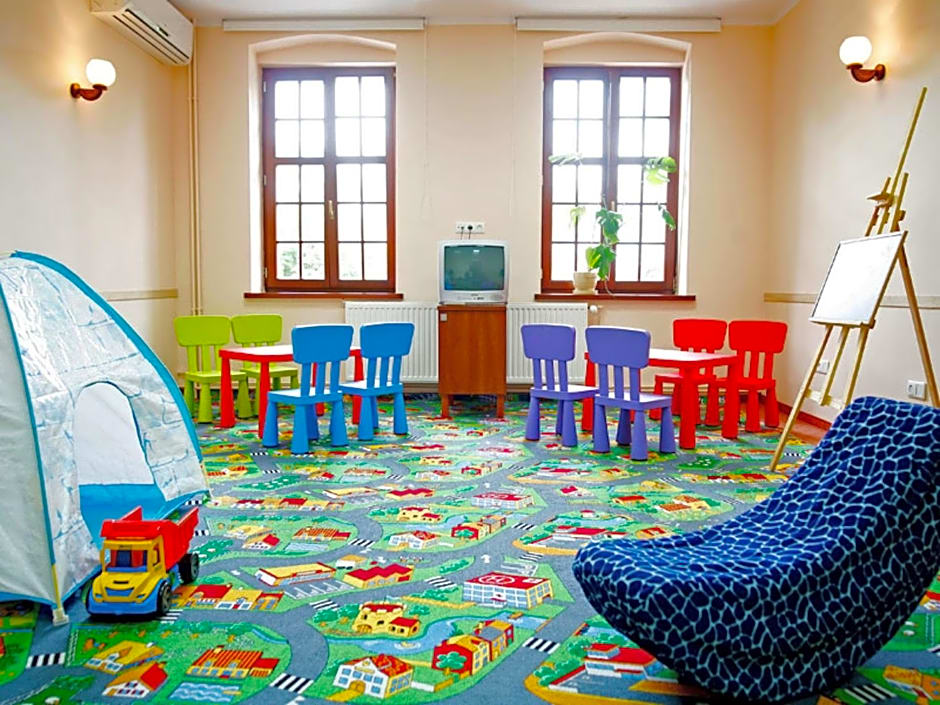 GórSKI SPA Karpacz I dawniej APOLLO