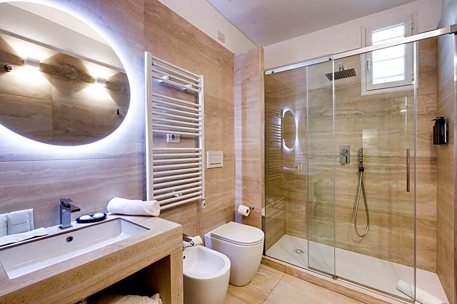 Piazza Farnese Luxury Suites
