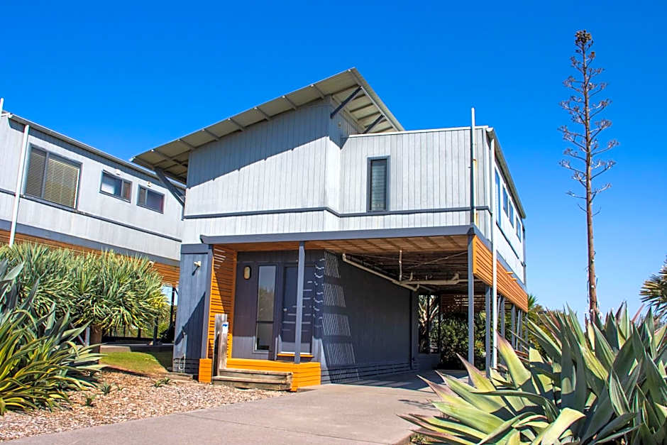 Serenity Diamond Beach (formerly Ramada Resort Diamond Beach)