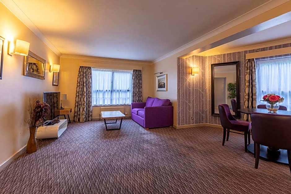 Gloucester Robinswood Hotel By Sunday