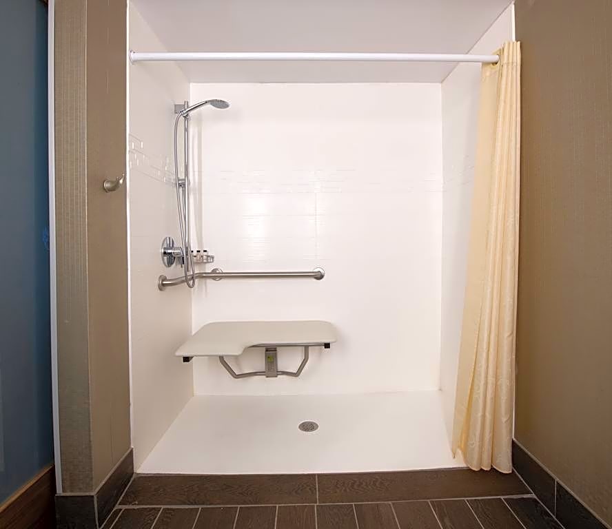 Skyline Hotel Detroit Airport, SureStay Collection by Best Western