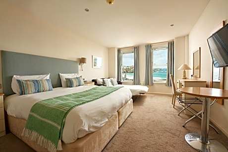 Premium Family Room with Restricted Coastal View