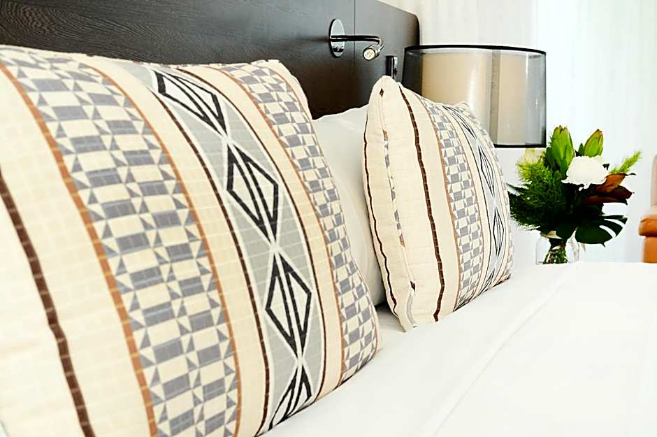 Oaks Gladstone Grand Hotel