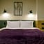 Apartique Hotel