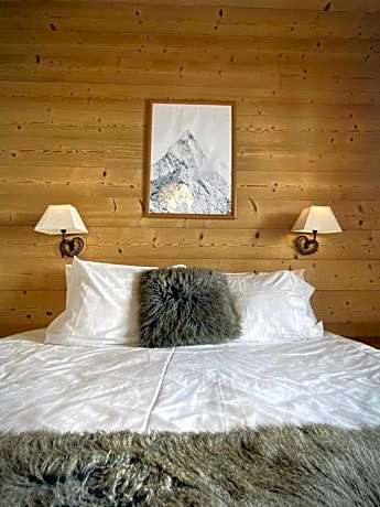 Double Room with Mountain View