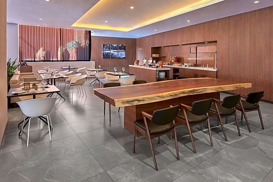 City Express Plus by Marriott San Luis Potosí