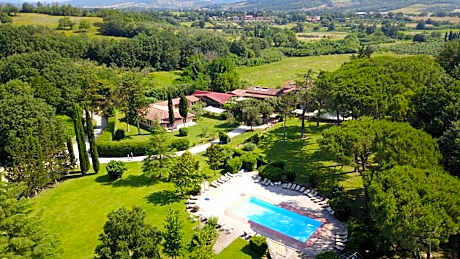 Montebelli Agriturismo & Country Hotel