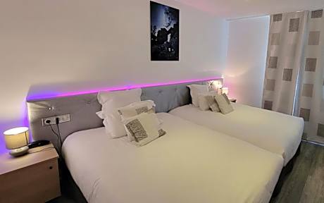 Large Twin Room