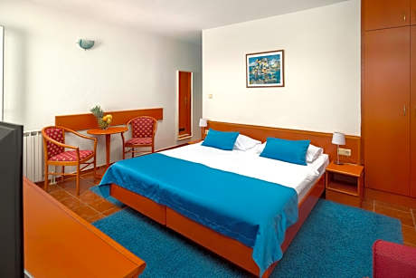 Special Offer: Faraon Premier Premium Package