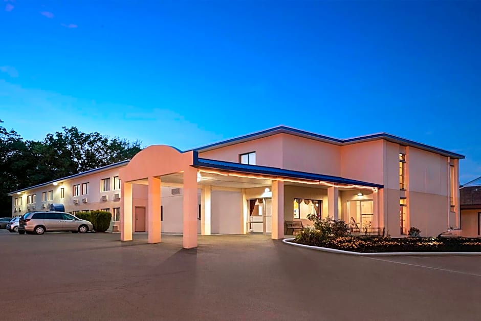 The Cayuga Inn at the Finger Lakes