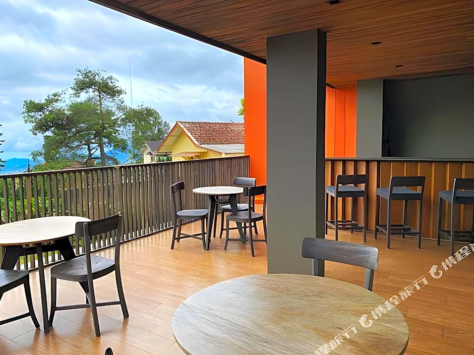 Grand Metro Hotel Puncak