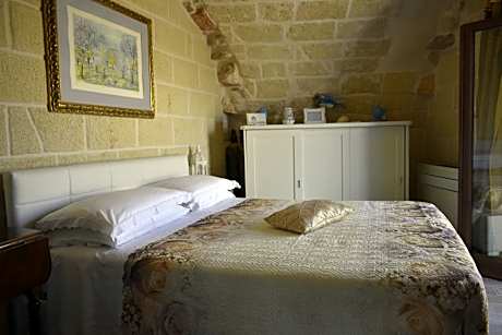 Double Room with Balcony and Sea View