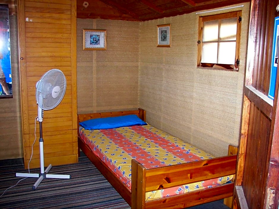 Posada Chloe Santiago