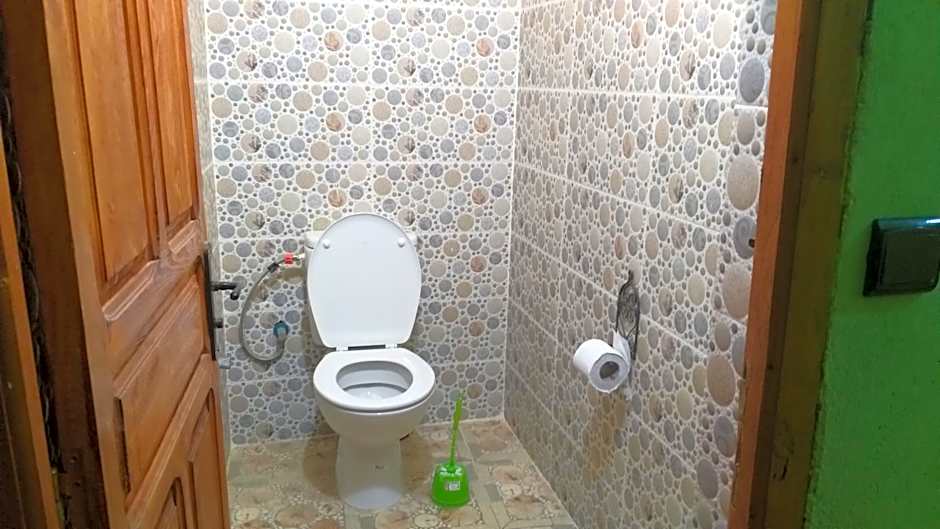 Merzouga Quiet apart &camels trecking