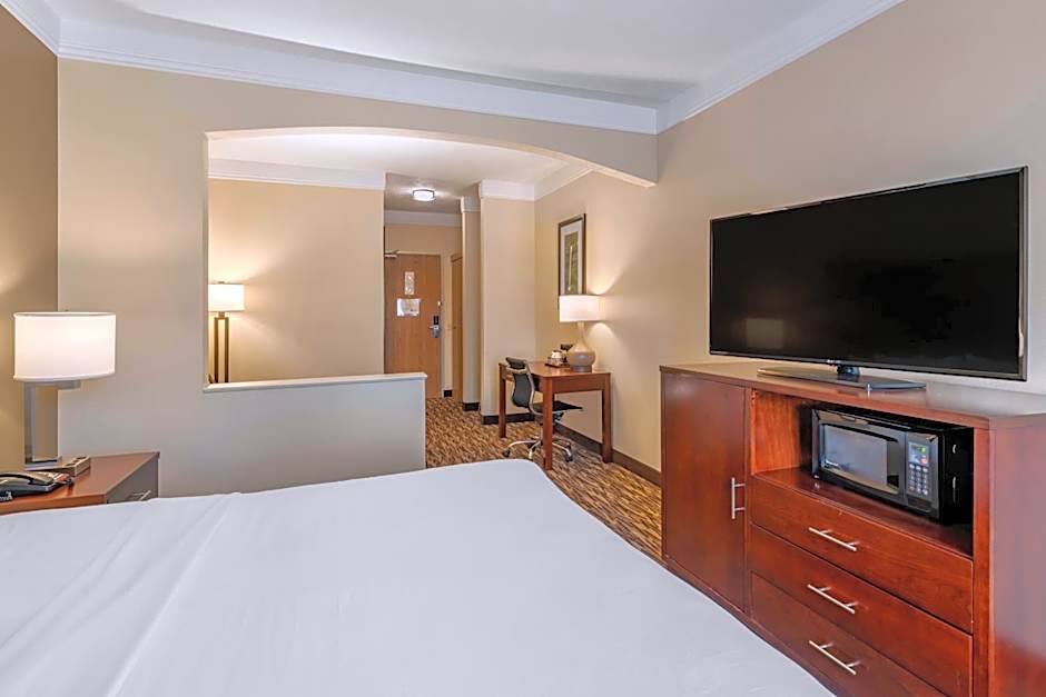 Comfort Suites Salem